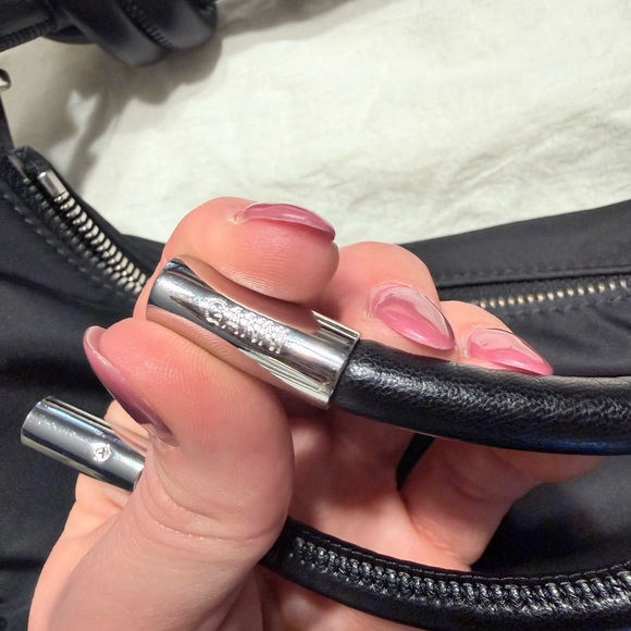 GANNI medium black baguette knot bag - Picture 10 of 11